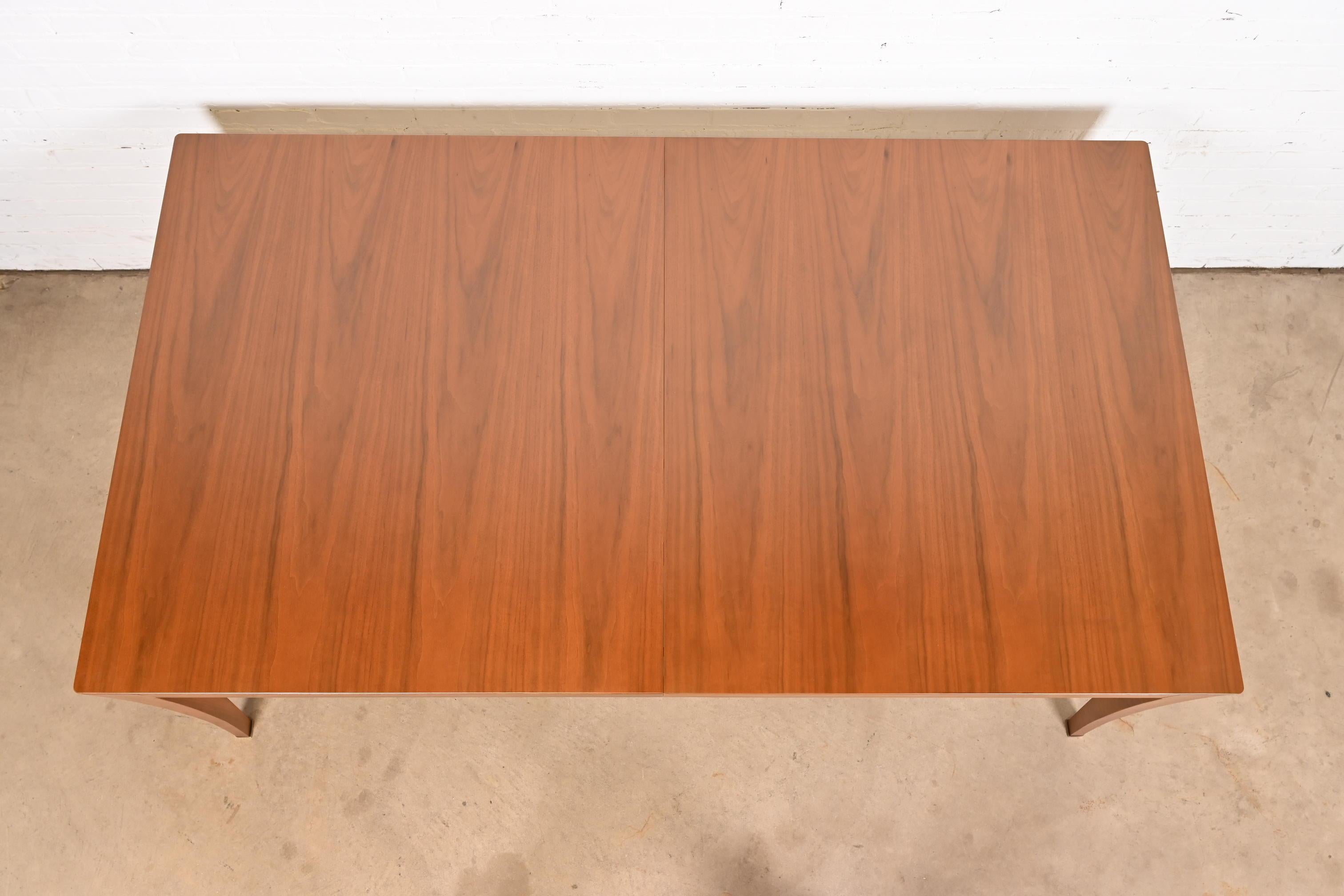 Bill Sofield for Baker Furniture Modern Walnut Dining Table, Newly Refinished For Sale 3