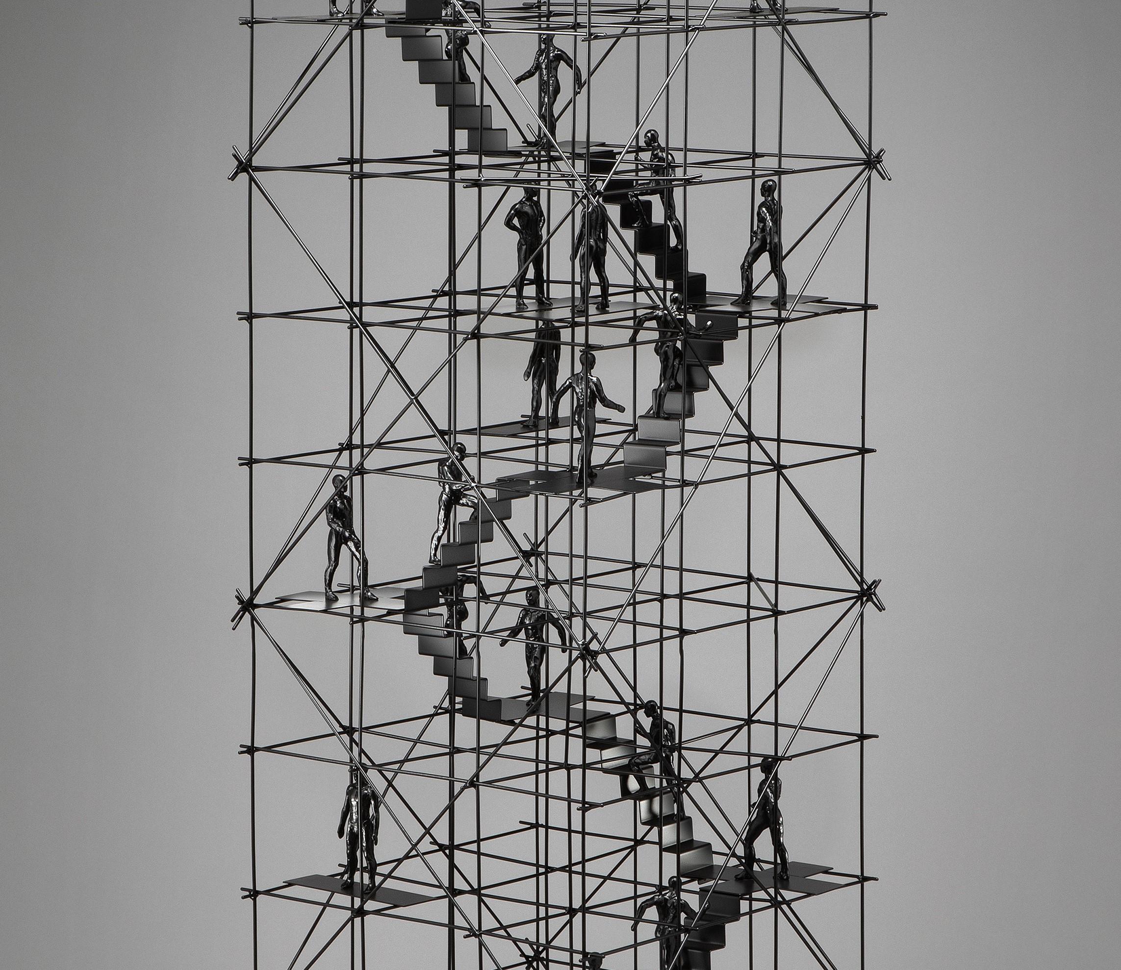 « Skyscraper (1/1) (2024), sculpture en acier et bronze de Bill Starke 1