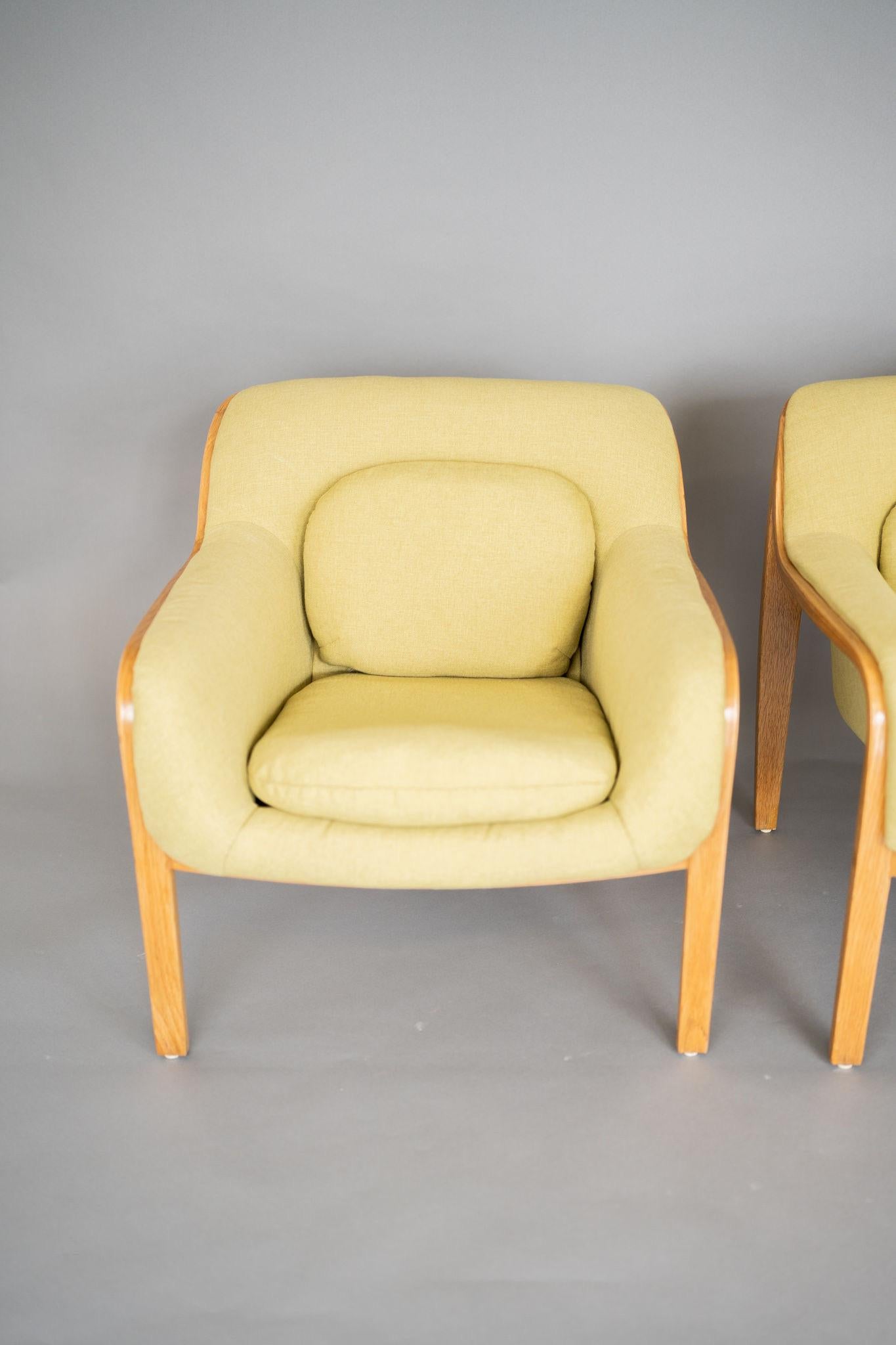 Bill Stephens Knoll vintage 1315 lounge chairs, high design and comfort est ce que Stephens pensait, un design sobre et élégant que seul Knoll pouvait comprendre le concept.