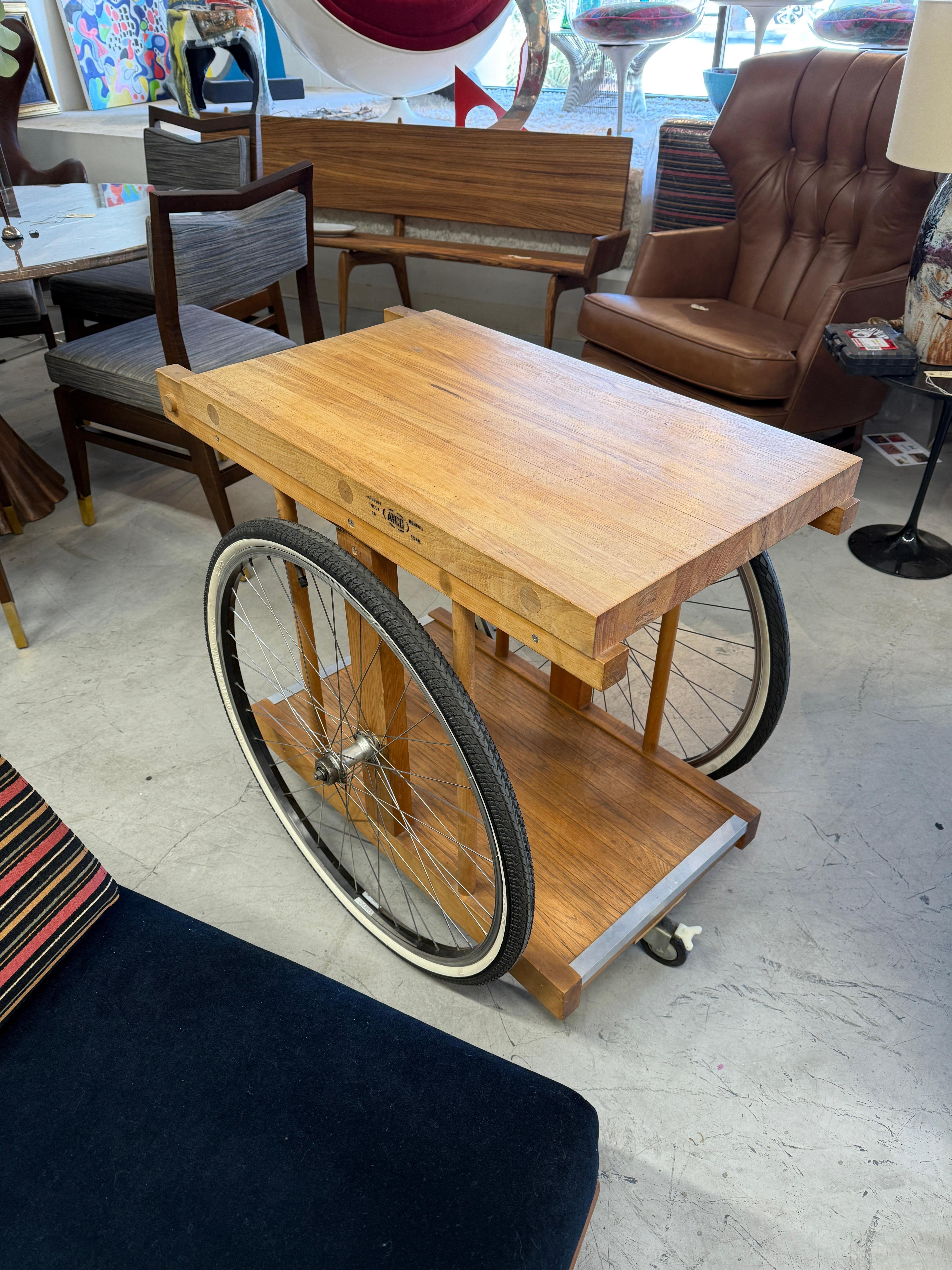 Chariot de bar de la boucherie Bill W. Sanders avec roues bicyclettes en vente 11