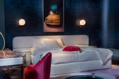 Bill, lampe murale avec structure en métal et sphère en verre opale