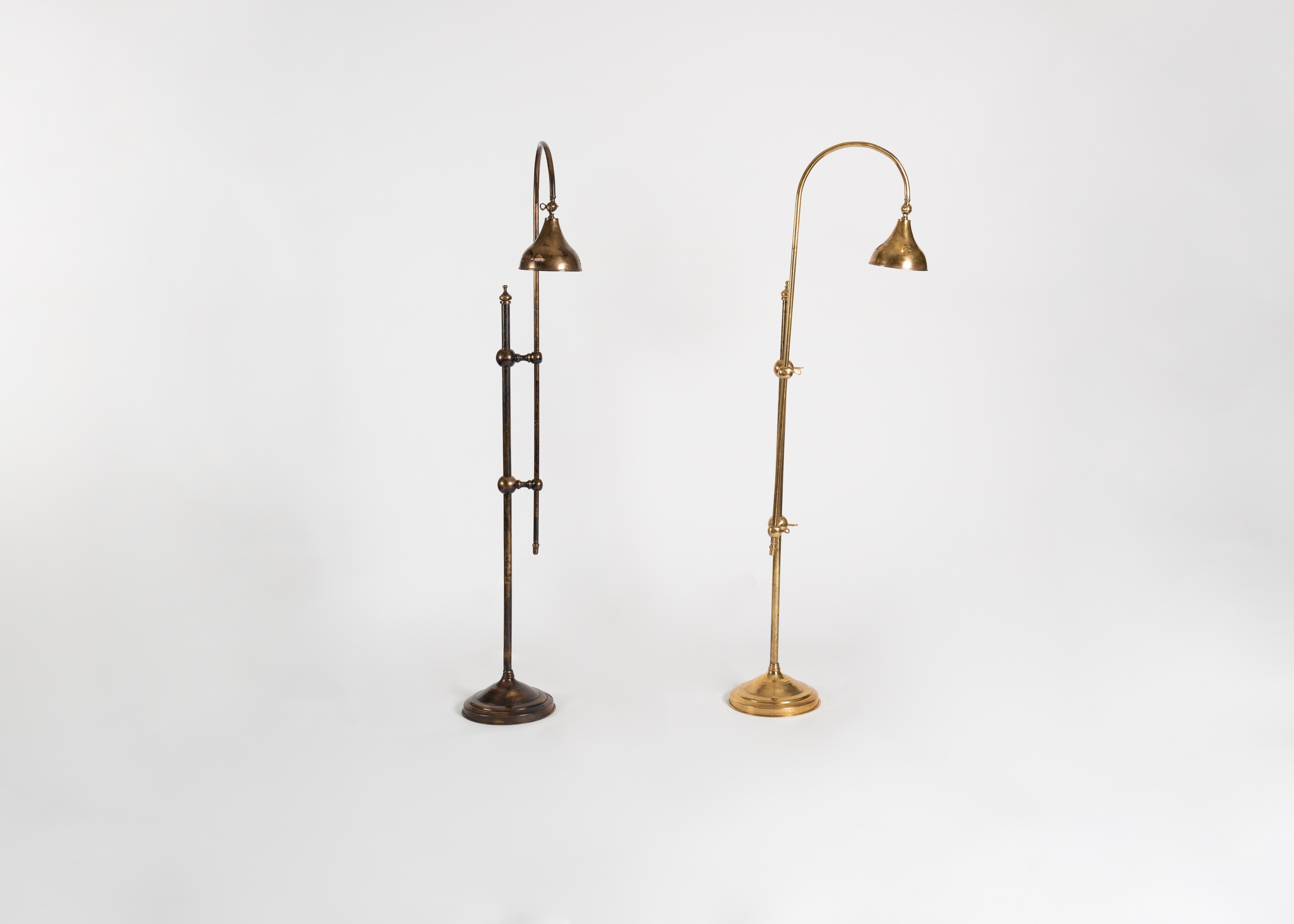 Paire de lampadaires articulés assortis de Bill Willis, Maroc, fin du XXe siècle Bon état - En vente à New York, NY