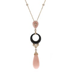 Billie Halskette aus 14 Karat Gelbgold mit rosa Opal im Birnenschliff