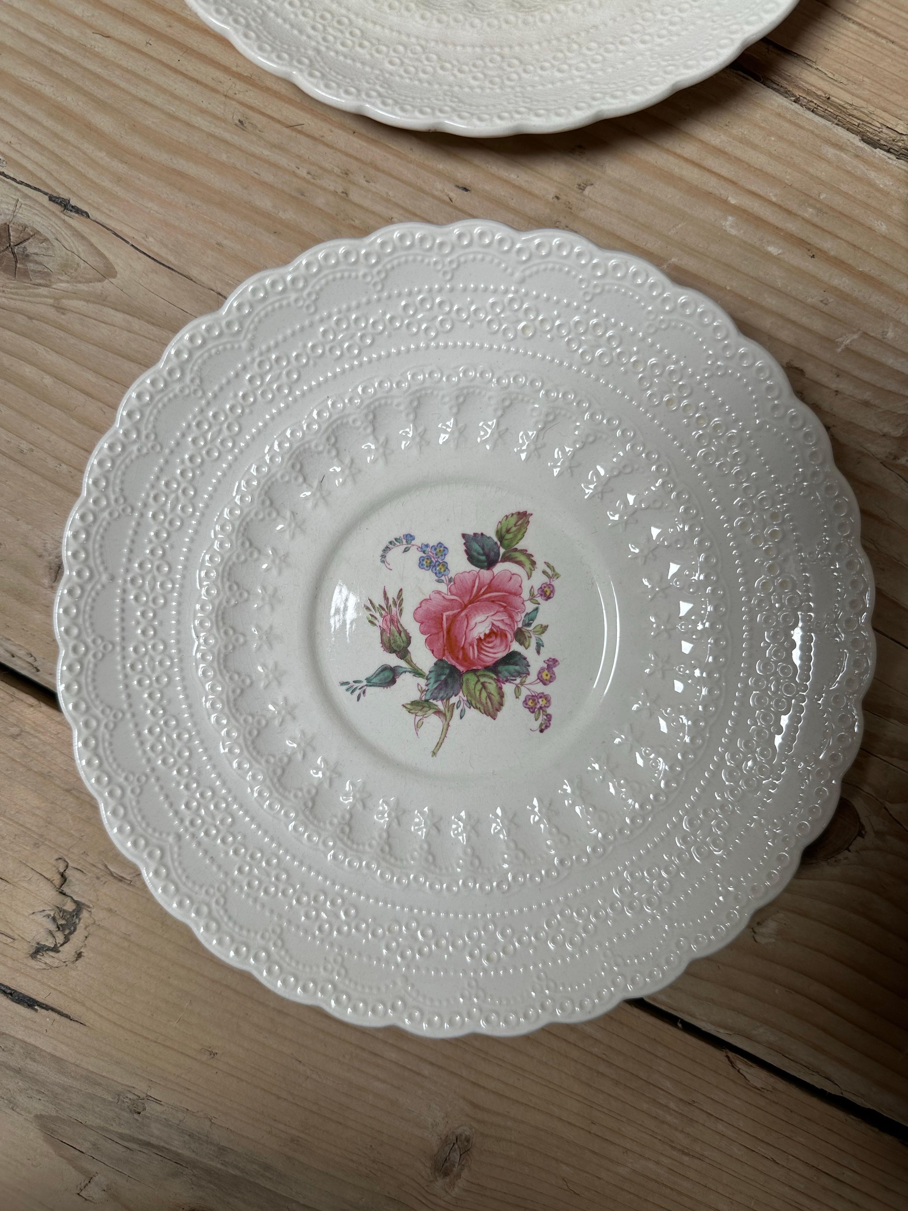 Billingsley, Spode Copeland, Rosa rosa inglesa en relieve, Platos de porcelana 1920 en venta 4