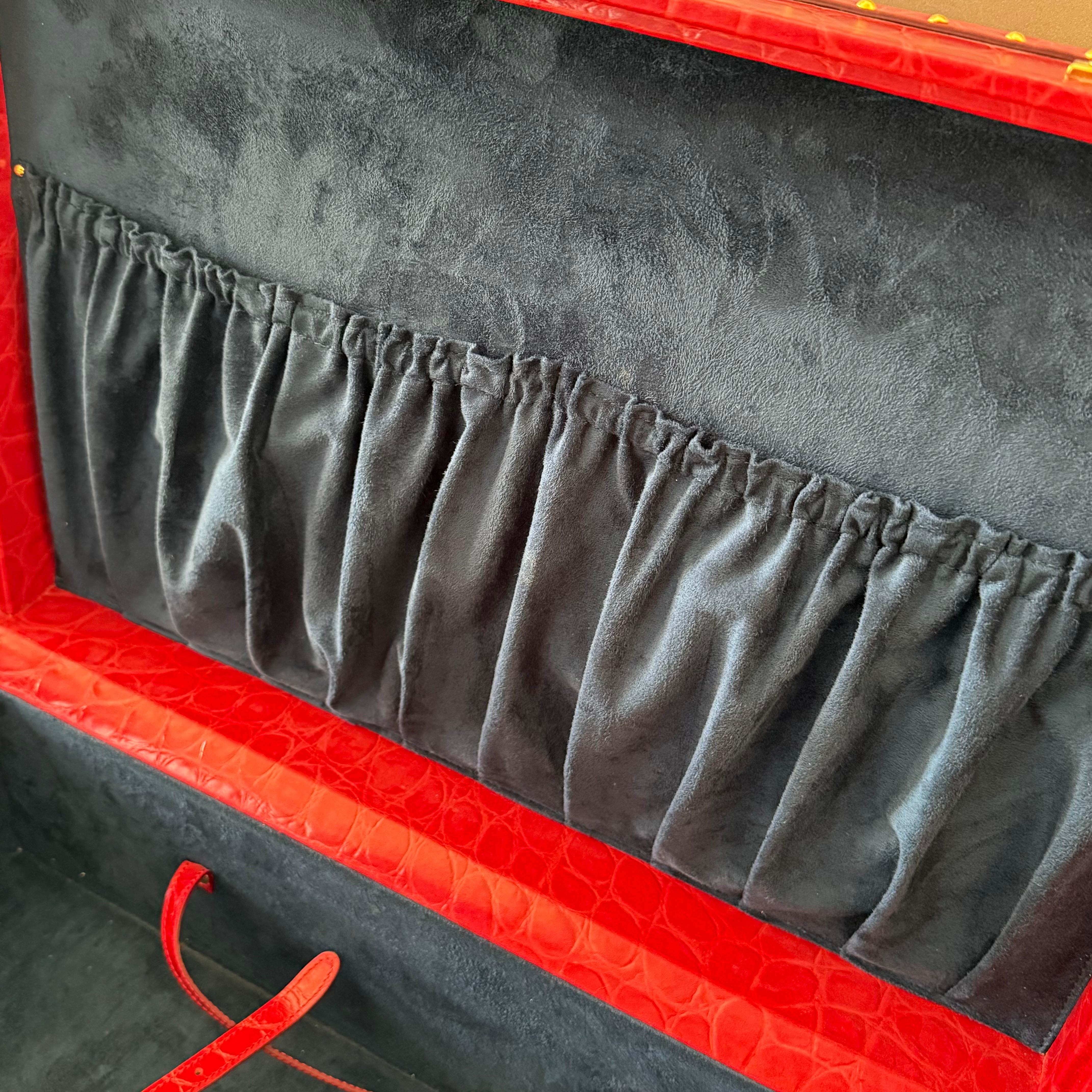 Valise Billionaire rouge imprimé cocco en vente 4
