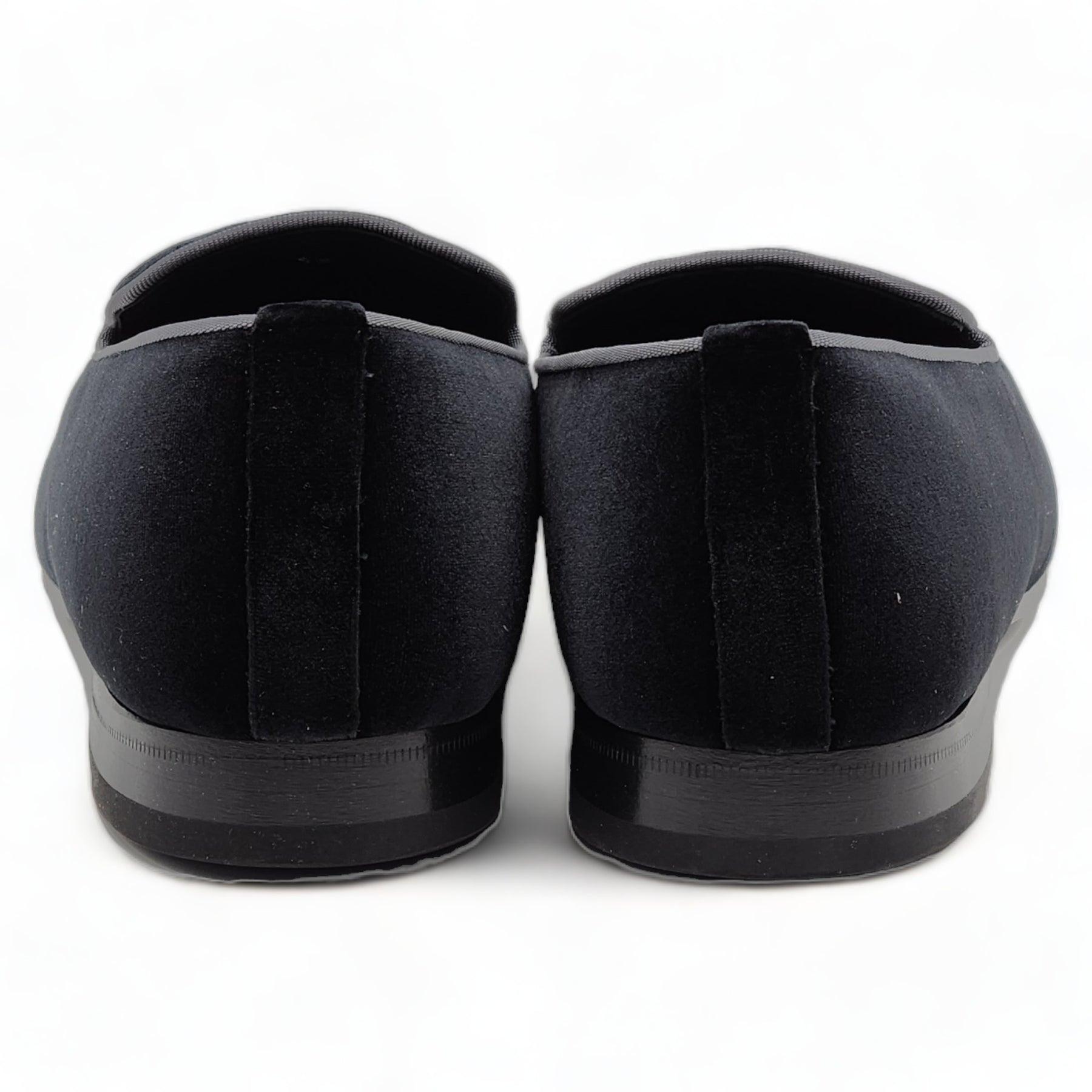 Billionaire Velvet Loafers Crest in Black In New Condition For Sale In Los Angeles, CA