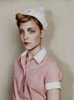 Schwester Hannah Nurse, Fotografie auf Dibond mit Perspexfront, UV-beständig