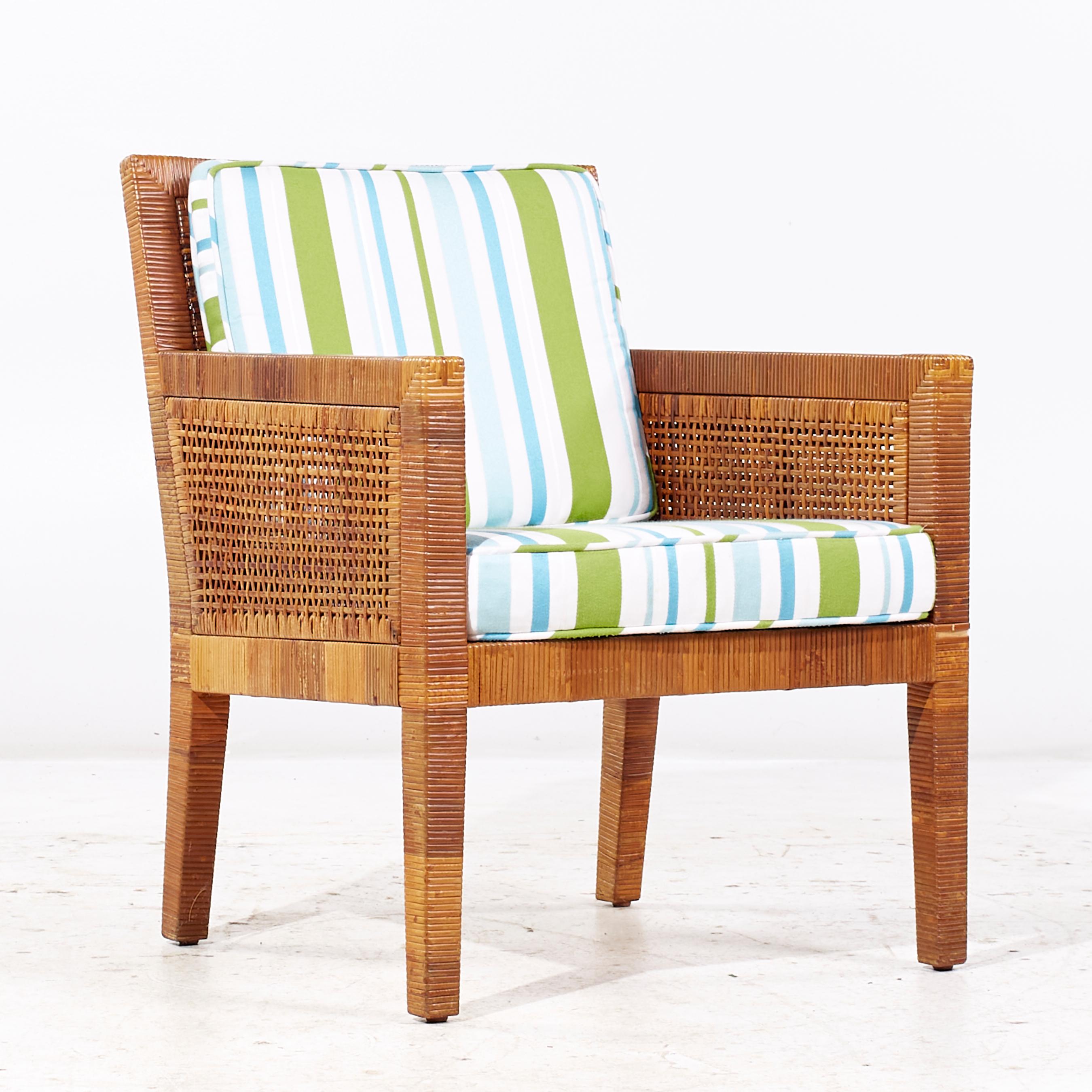 Américain Baldwin Bielecky Brothers Chaises longues et ottomanes en rotin et en laiton MCM en vente