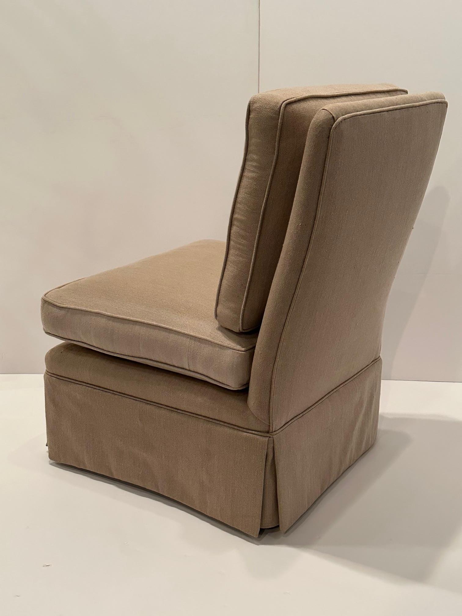 Silla Slipper Tapizada en Lino Estilo Billy Baldwin finales del siglo XX en venta