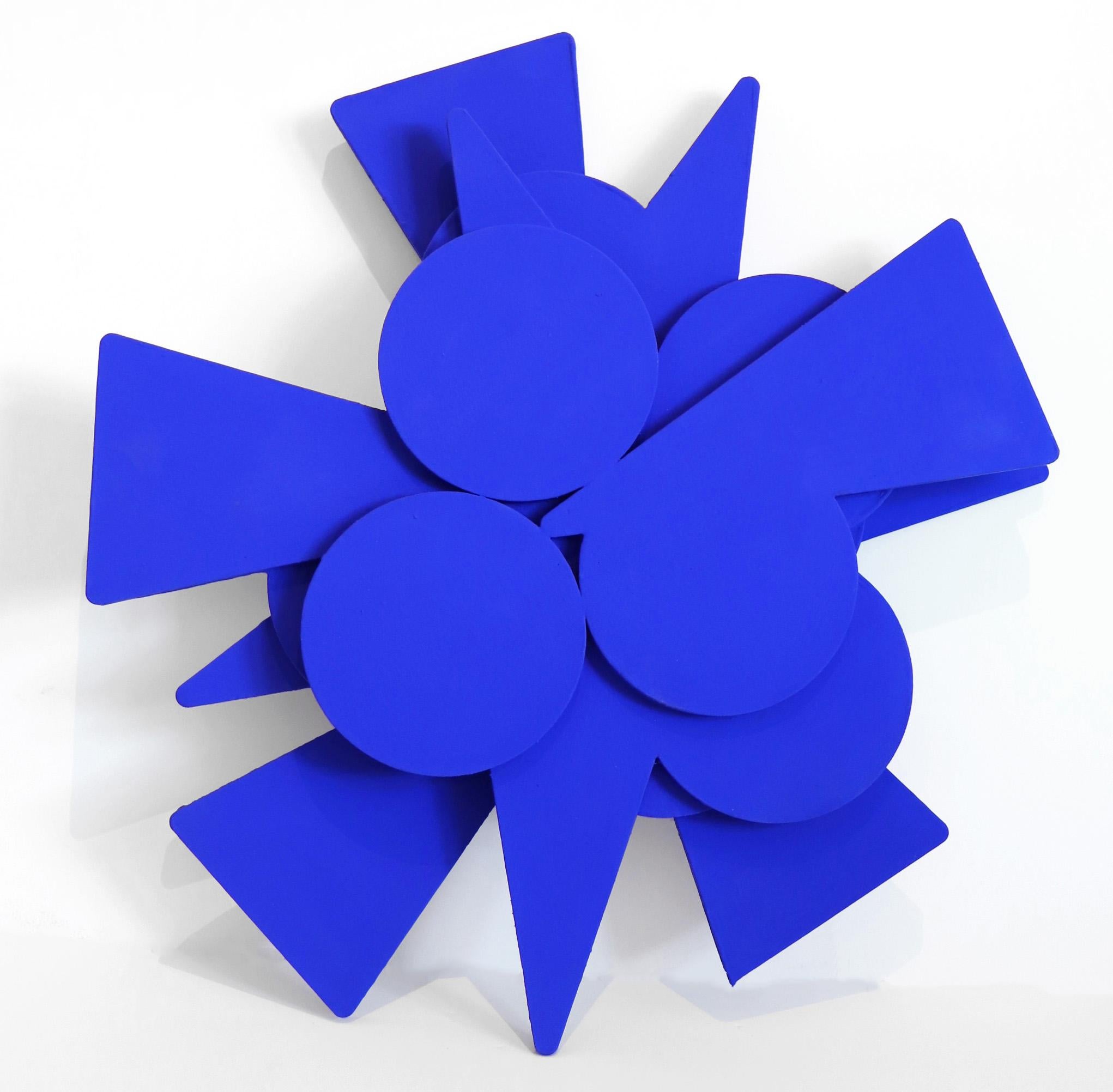 Billy Criswell Abstract Sculpture - Azul