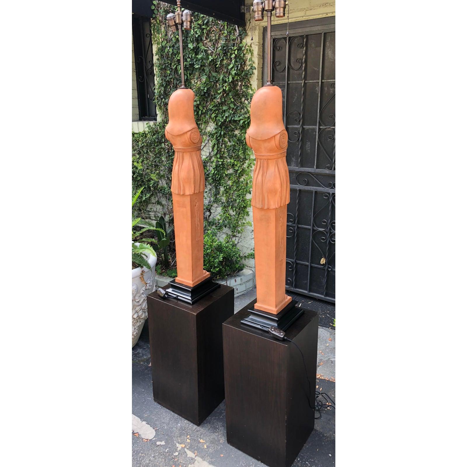 Billy Haines Hollywood Regency Lamps with Antique Egyptian Terracotta Figures (Terrakotta)