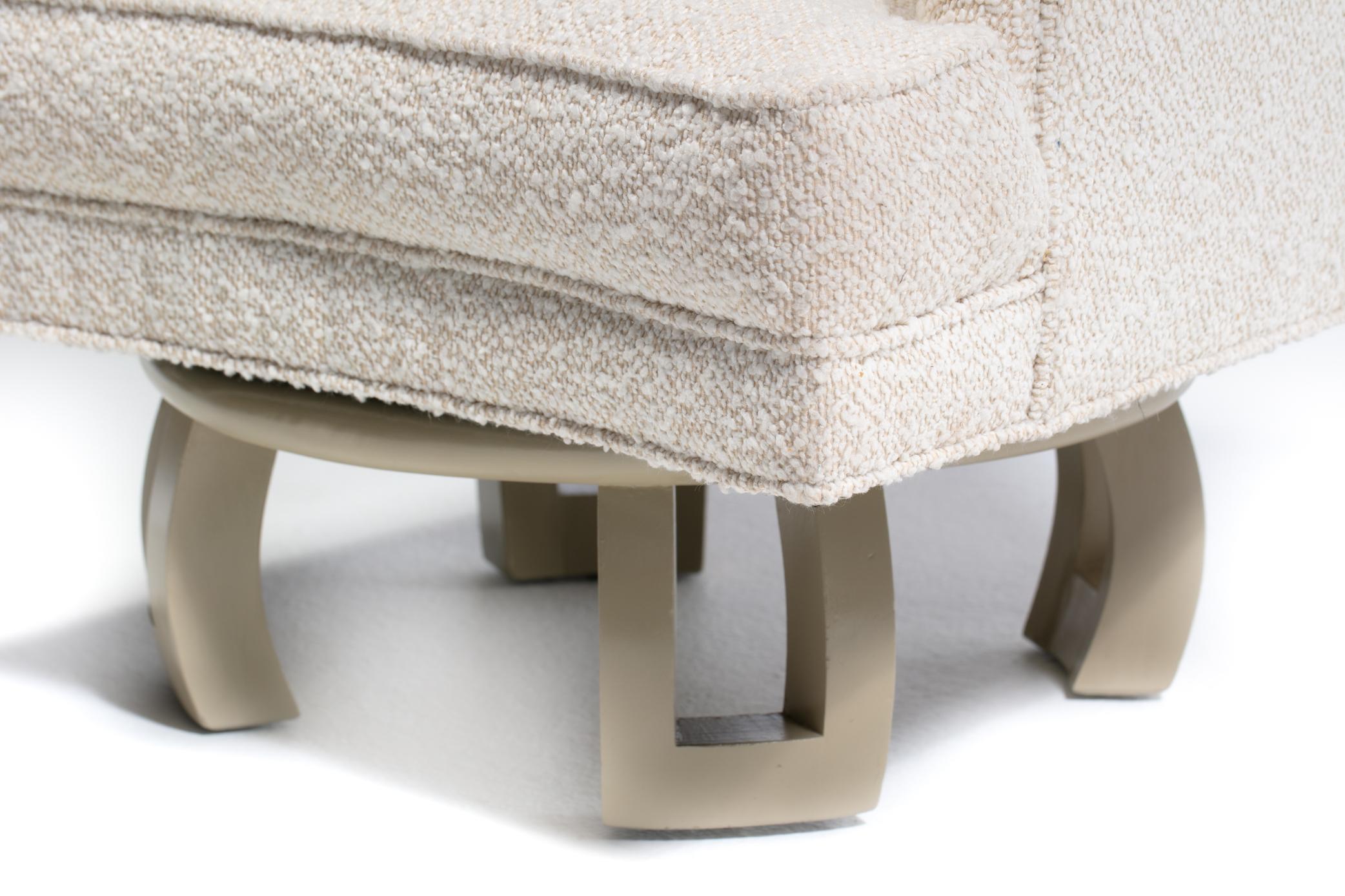 Billy Haines Hollywood Regency Chaises longues pivotantes en acajou et bouclé crème en vente 11