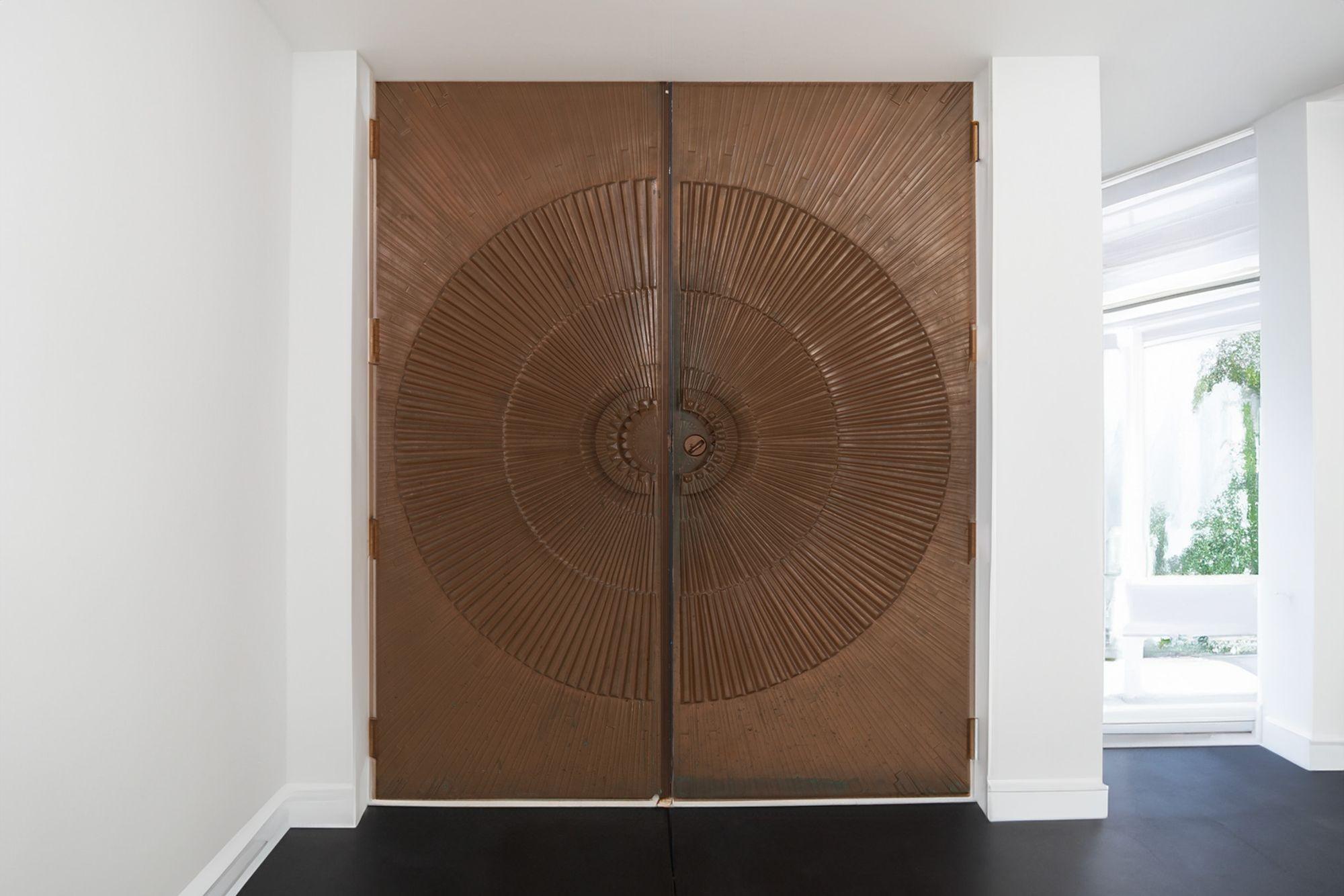 Billy Joe McCarroll and David Gillespie Bronze Brutalist Heroic Sunburst Doors For Sale 5