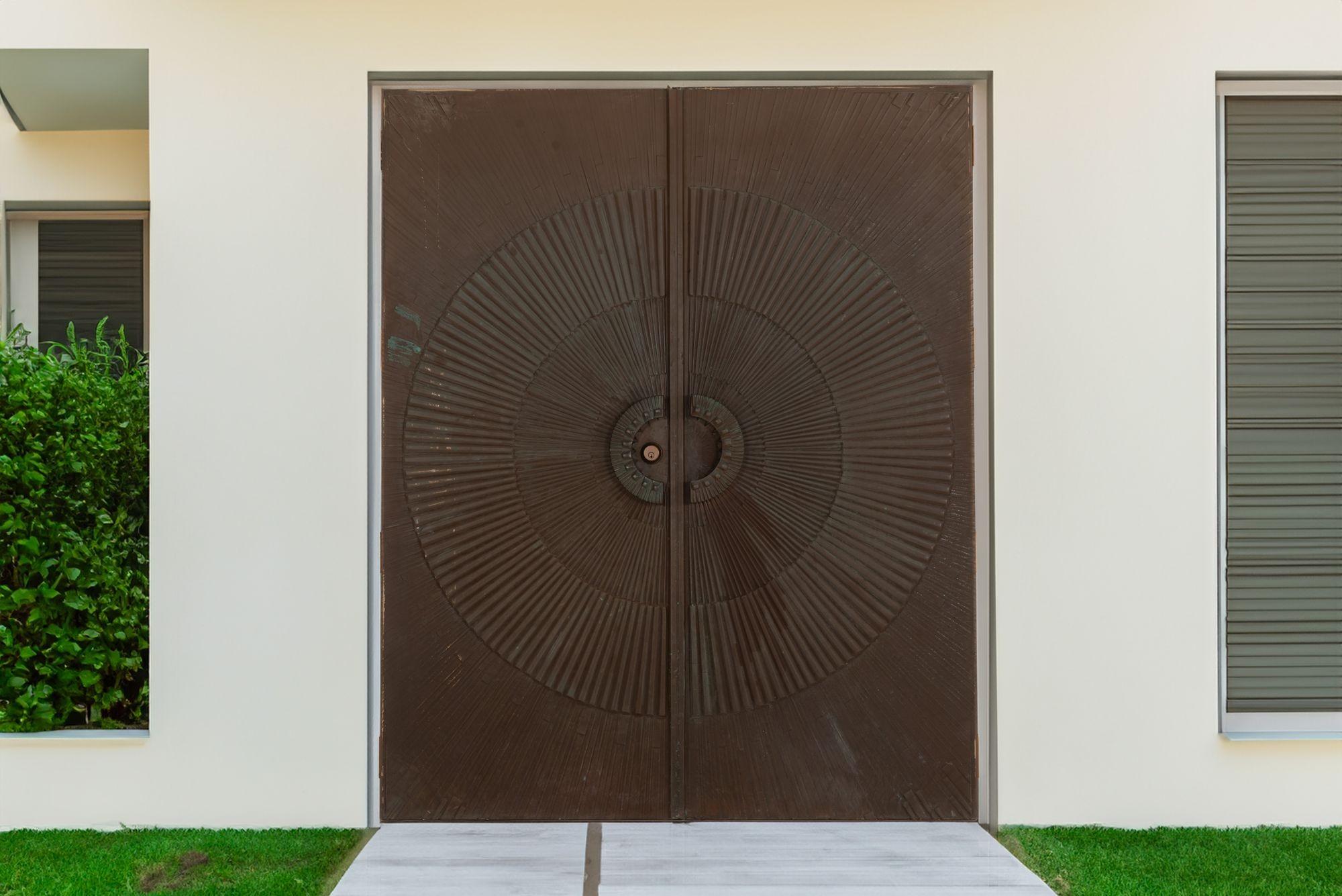 Billy Joe McCarroll and David Gillespie Bronze Brutalist Heroic Sunburst Doors For Sale 4