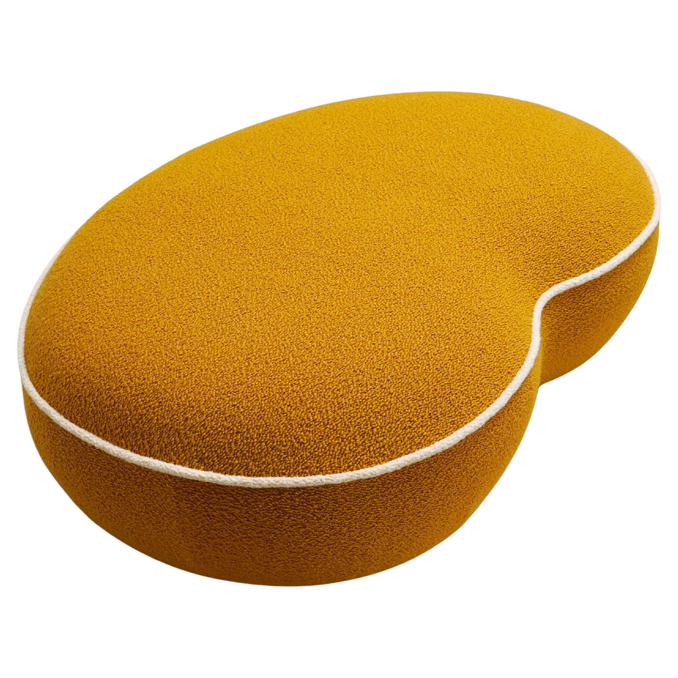 Billy Ottoman by Proisy Studio