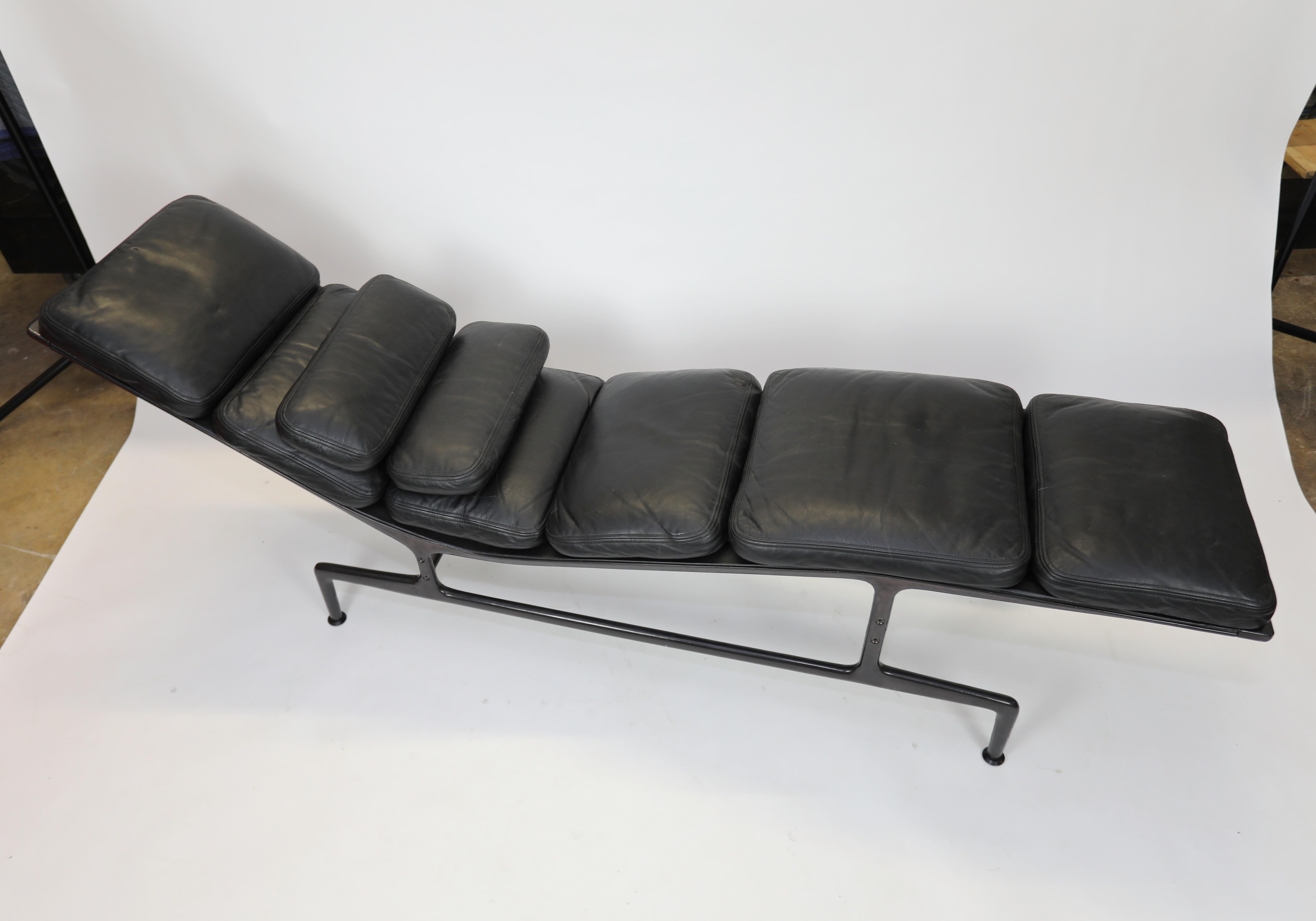herman miller chaise lounge