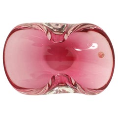 Cenicero bilobulado de Murano en cristal Sommerso rosa de Pietro Toso, Italia