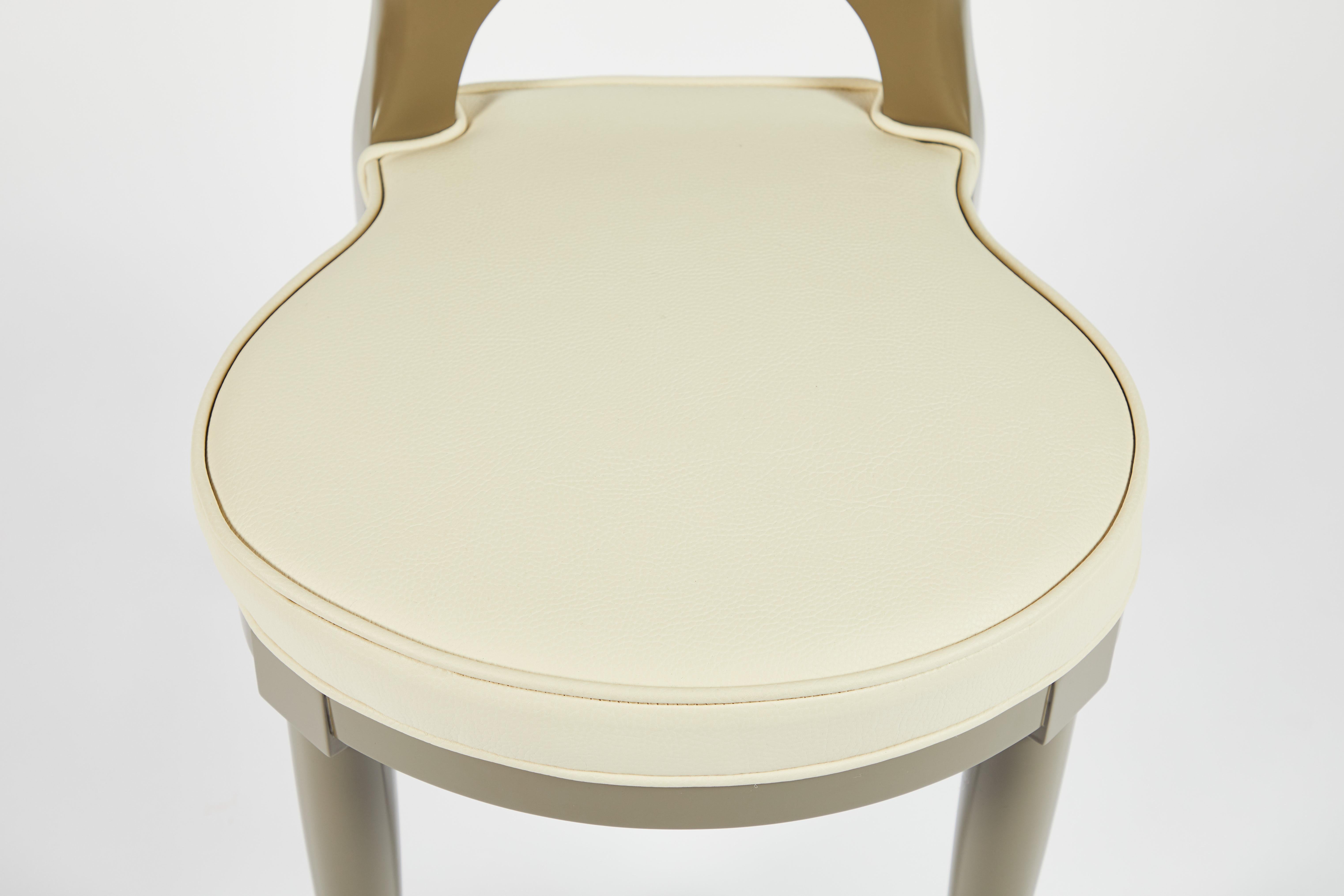 Contemporary Bilou Bilou Dining Chairs, Set of 4