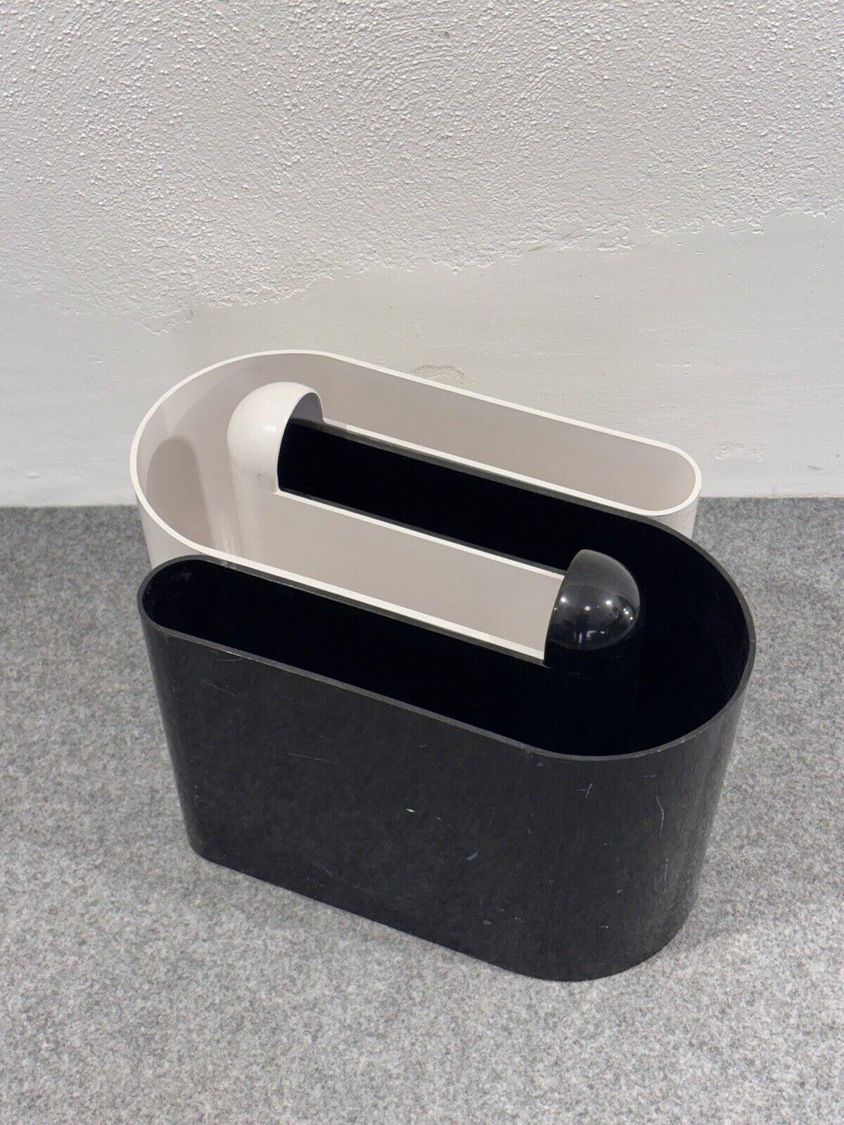 Bilumen Magazine rack White/Black Rodolfo Bonetto Design 1960's In Good Condition For Sale In Taranto, IT