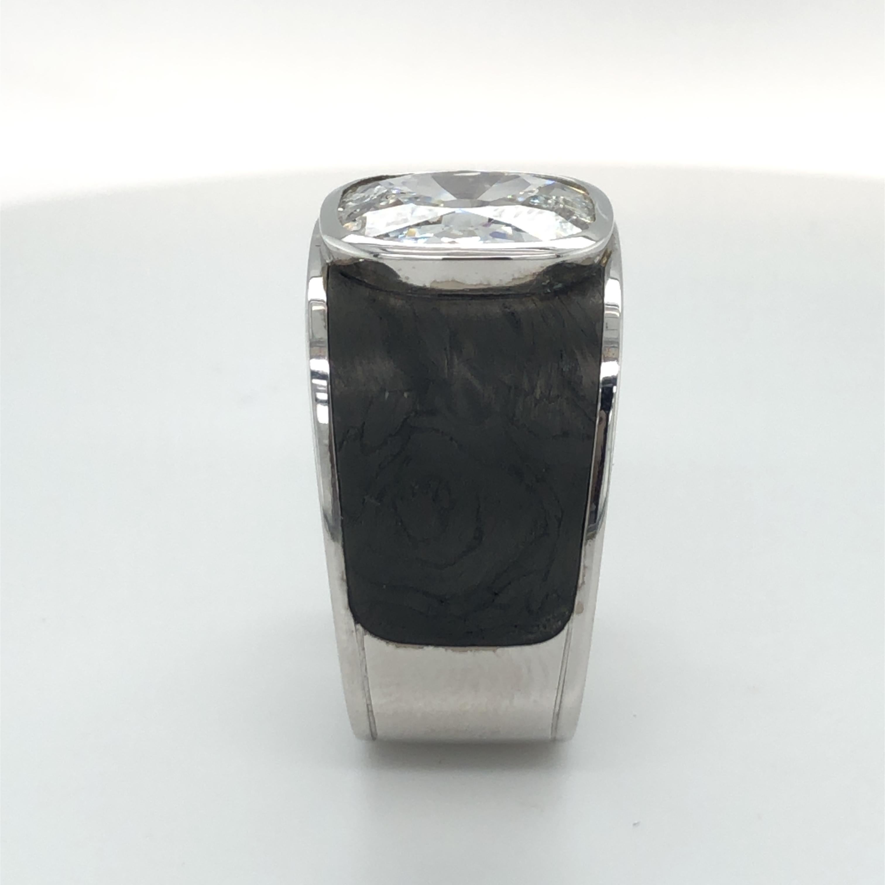 Women's or Men's Binder Moerisch 3.41 Carat Diamond Ring in 18 Karat White Gold and Carbon