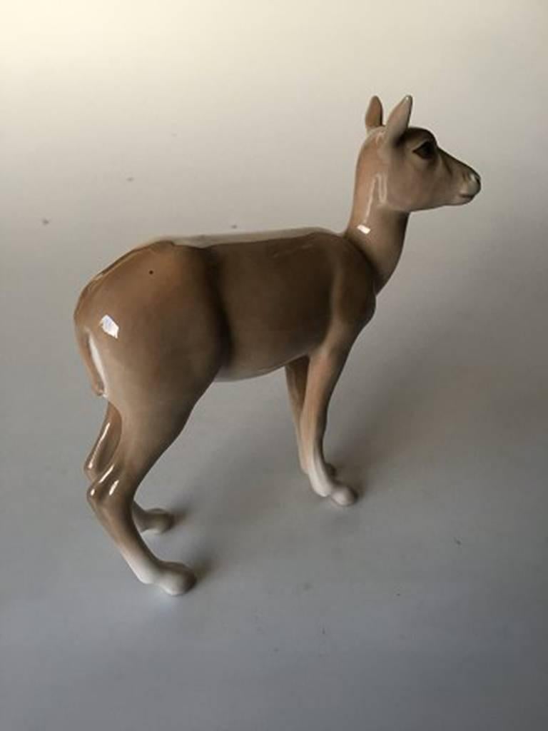 Bing & Grondahl figurine deer #2211. Measures: 16 cm x 17 cm and is in good condition.