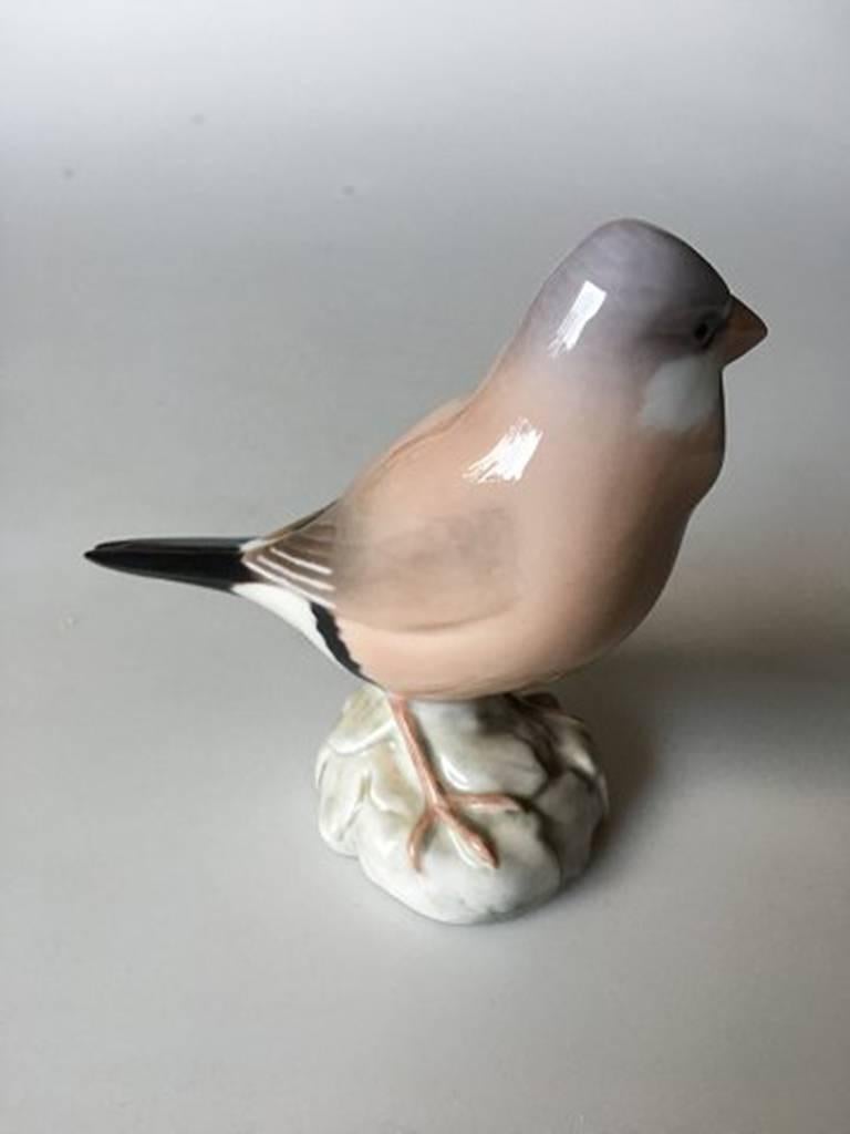 Bing & Grondahl figurine finch #2348. Measures: 8.5 cm and is in good condition.