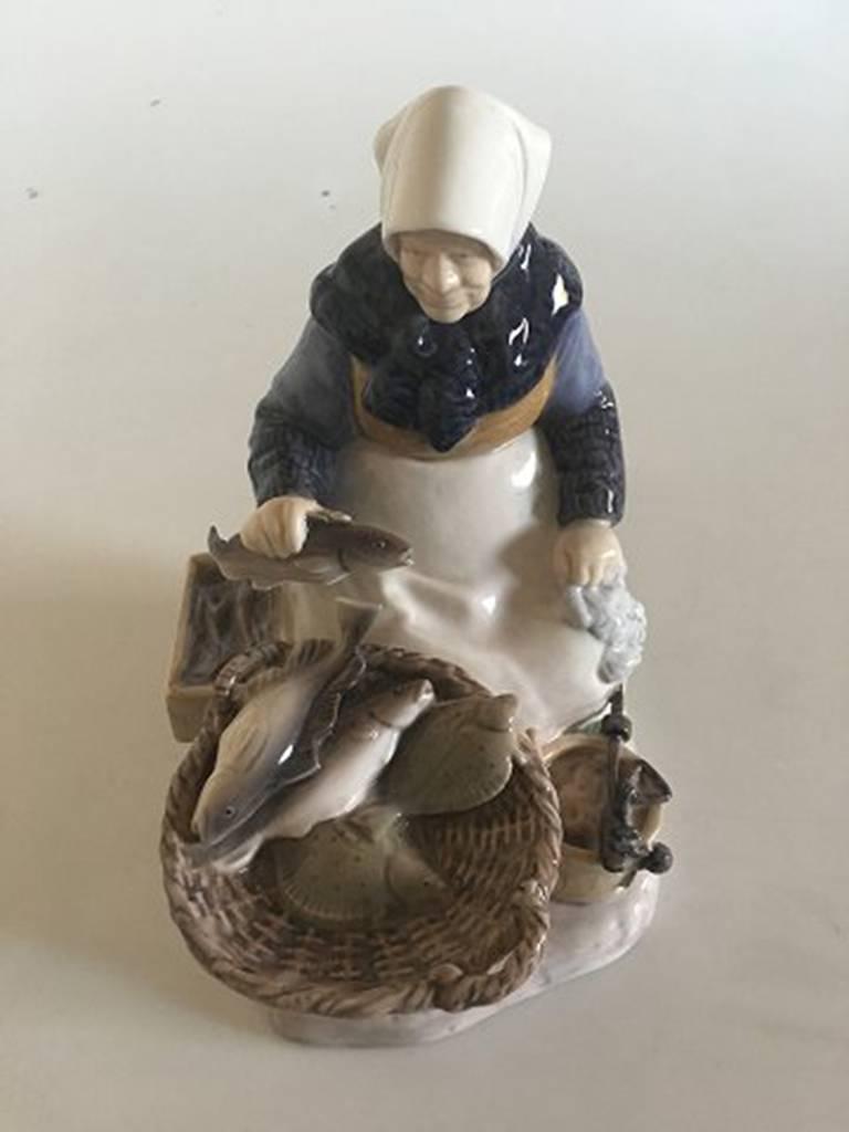 Danish Bing & Grondahl Figurine Fisherwoman #2233 For Sale