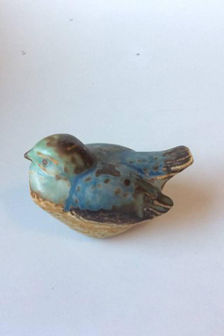 Bing & Grondahl stoneware figurine of a bird no. 7013. Measures: 13cm / 5 1/10 in.