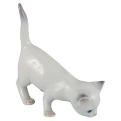 Vintage Bing and Grøndahl, kitten in porcelain. Mid-20th century. 