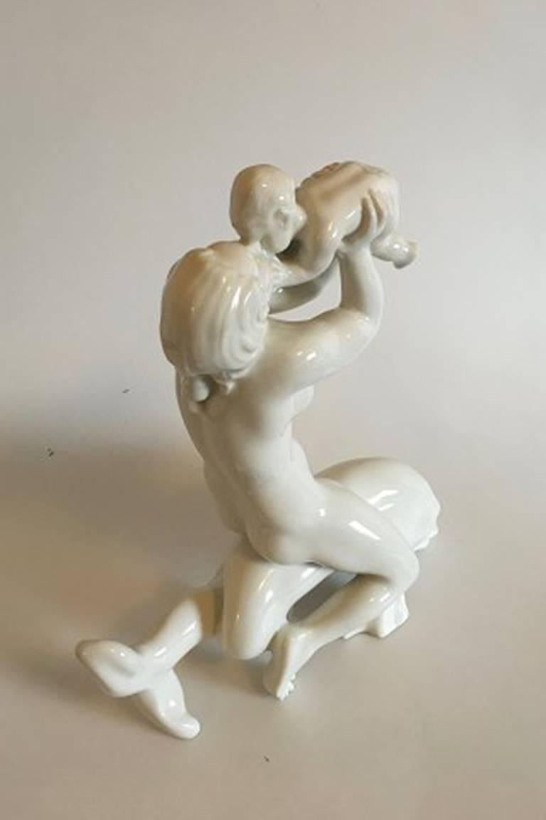 Bing and Grondahl B&G 4057 woman on dolphin kissing child 39 cm Kai Nielsen

Measures: 39 cm H.