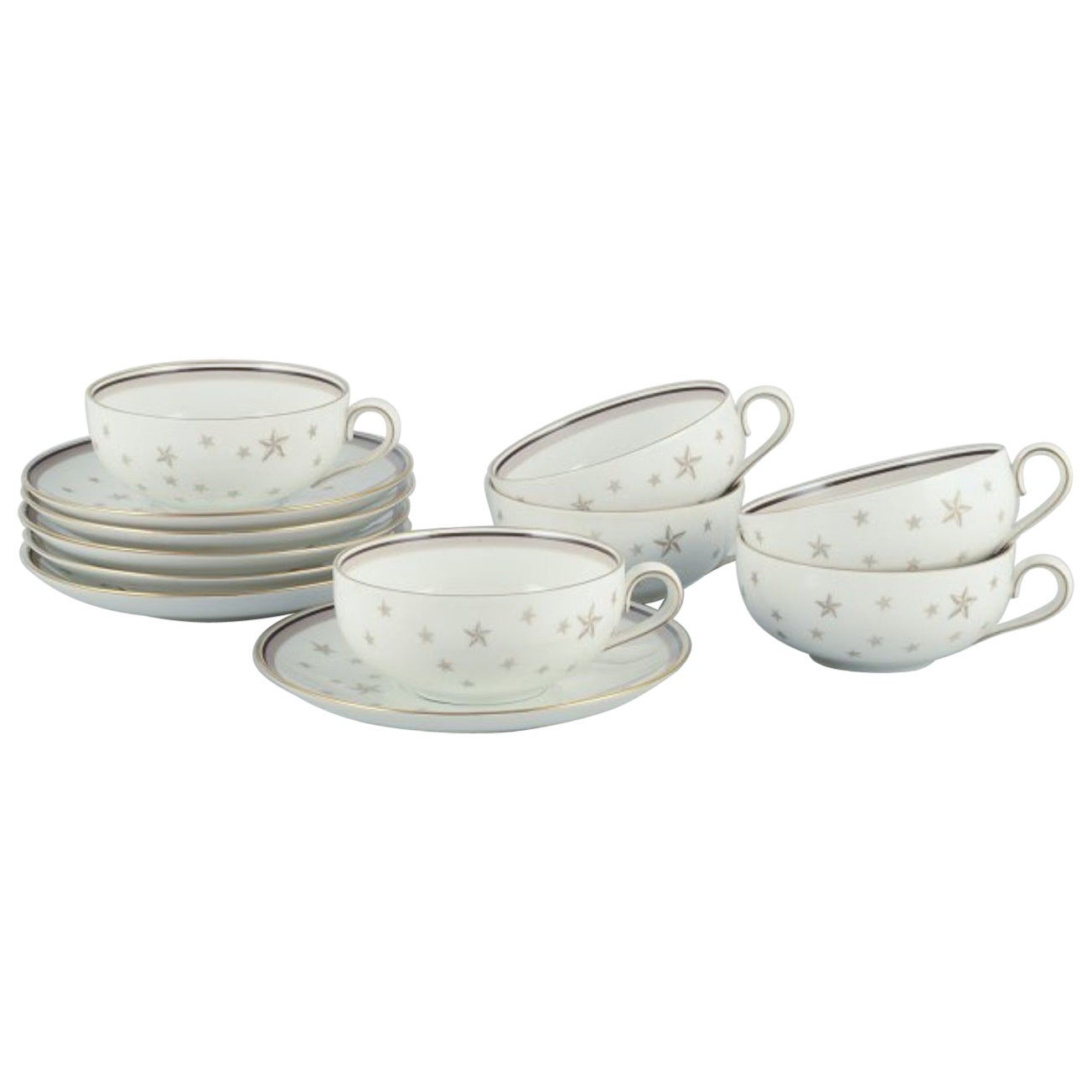 Bing et Grondahl, "Voie lactée".  Six tasses à thé avec soucoupes. Vers les années 1930