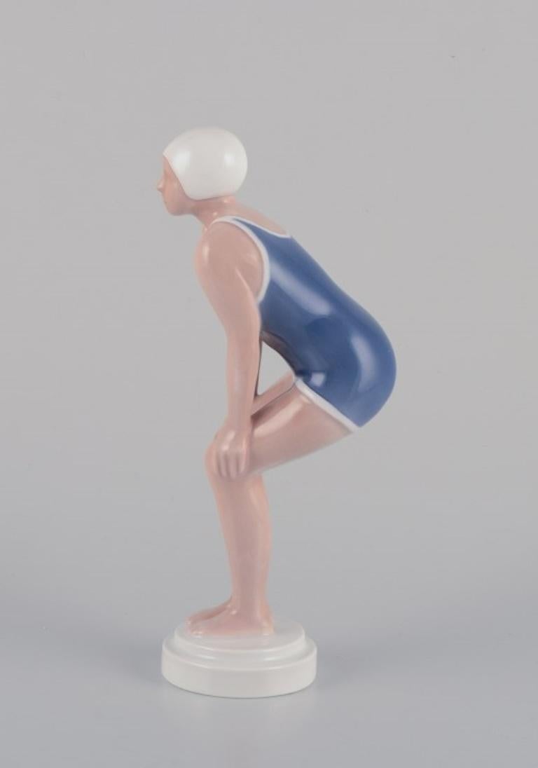 Bing y Grondahl, figurita de porcelana de niña en bañador. Rara figura Art Decó. Glaseado en venta