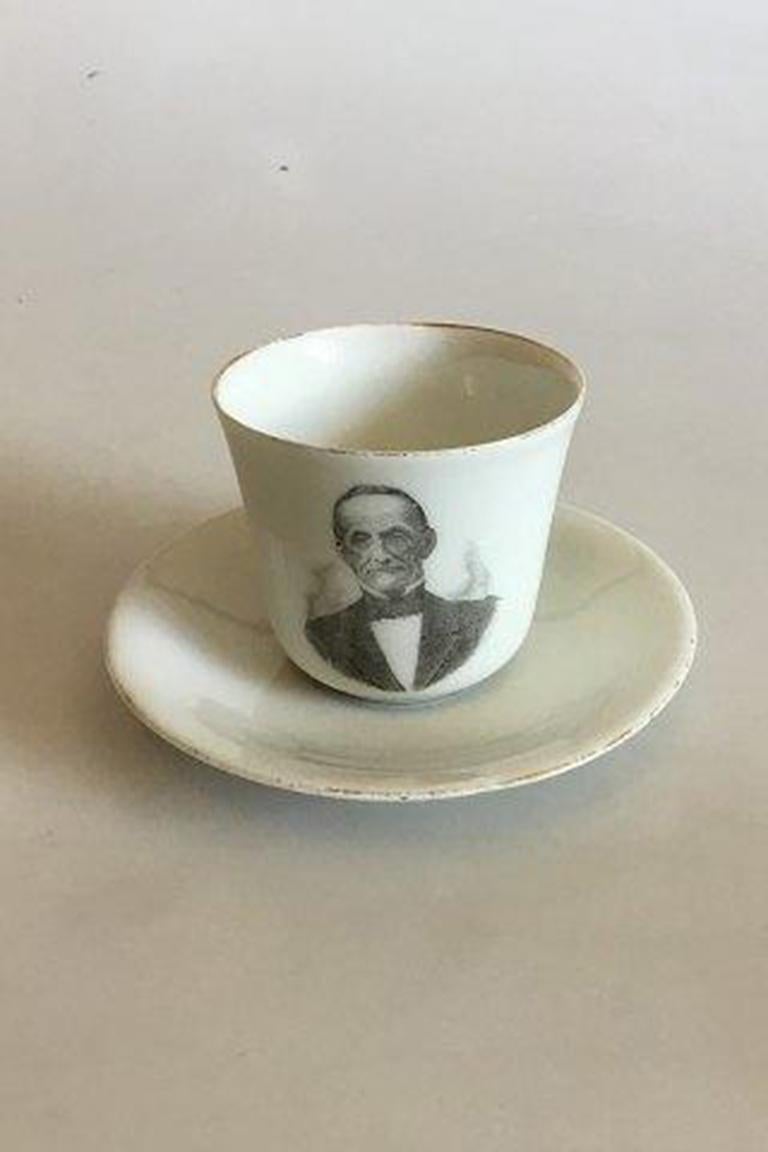 Bing & Grøndahl 6 Coffee Cups with Portraits of Politicians For Sale 2