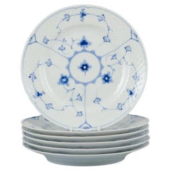 Bing & Grøndahl Azul Acanalado. Juego de seis platos llanos de porcelana.