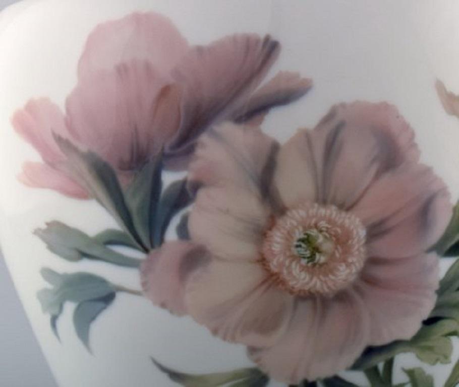 Danish Bing & Grøndahl, Colossal Jardinière / Flower Pot in Porcelain, 1915-1920