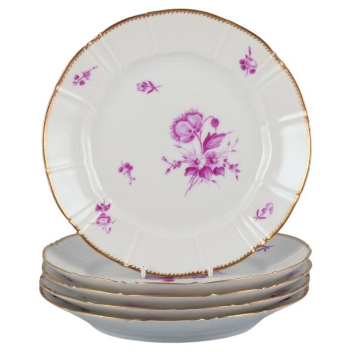 Bing & Grøndahl, Denmark. Set of five luncheon plates with flower decorations  For Sale
