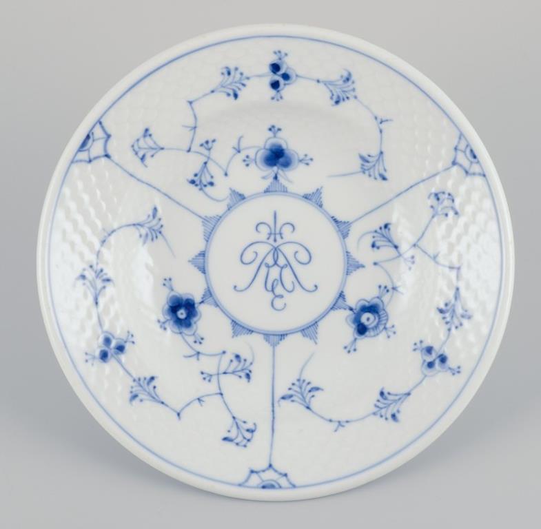 Hand-Painted Bing & Grøndahl. Five Blue Fluted deep plates in hotel/restaurant porcelain