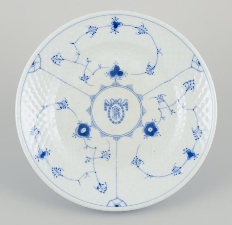 Porcelain Bing & Grøndahl. Five Blue Fluted dinner plates. Hotel/restaurant porcelain.