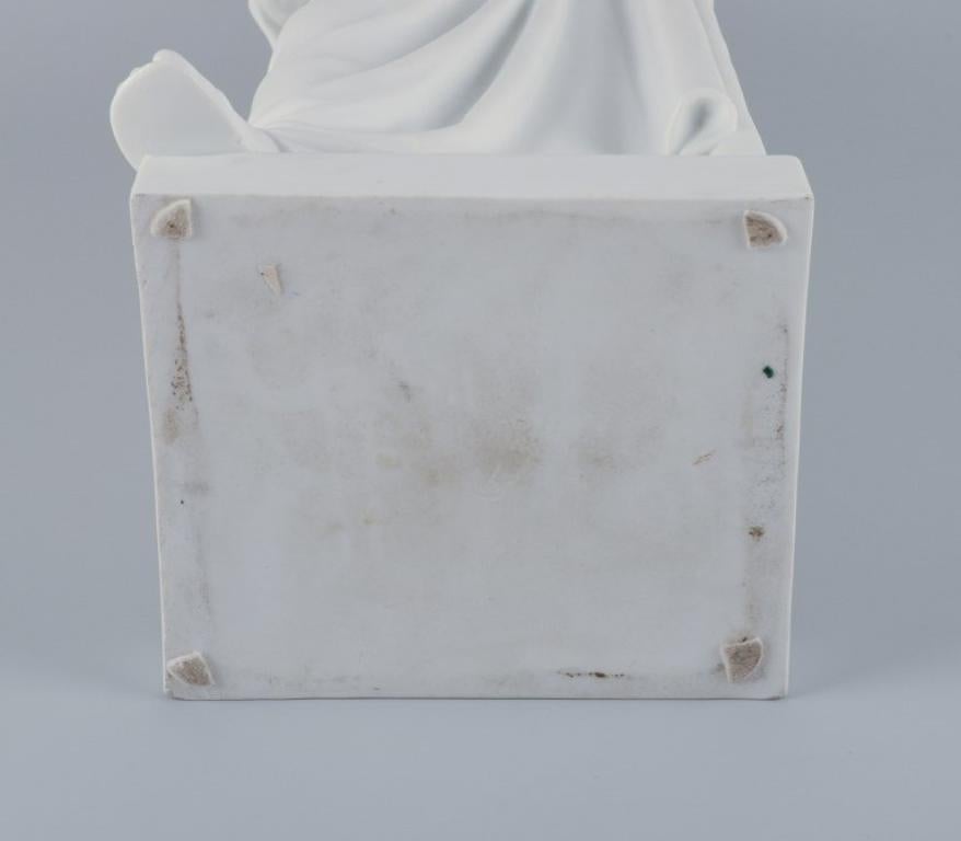 Bing & Grøndahl, grande et impressionnante sculpture en biscuit représentant Moïse. en vente 2