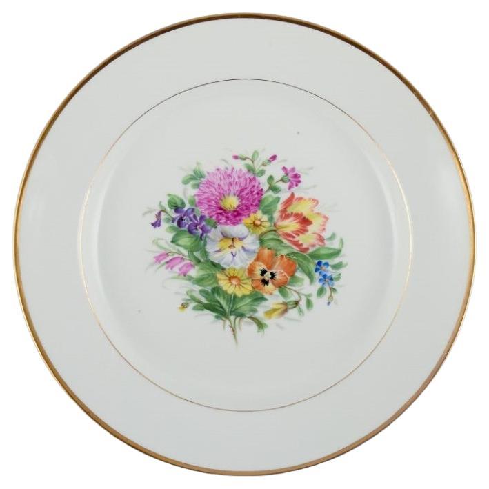 Bing & Grøndahl, large round serving platter in porcelain with flowers.