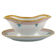 Saucière en porcelaine Bing & Grndahl avec fleurs peintes à la main