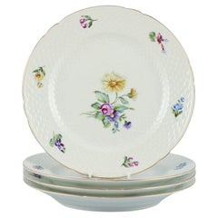 Vintage Bing & Grøndahl, Saxon Flower, set of four dinner plates decorated with flowers