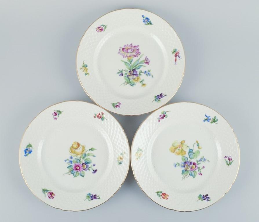 Bing & Grøndahl, Saxon Flower, a set of twelve lunch plates.
Approx. 1920/30s.
Model number 26.
Marked.
First factory quality.
In perfect condition.
Dimensions: D 21.2 cm.