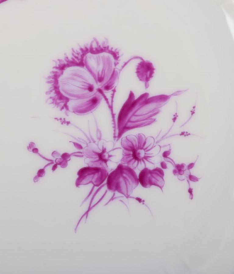 Danish Bing & Grøndahl. Set of six luncheon plates with flower decorations, 1920s For Sale