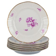 Bing & Grøndahl. Set of six luncheon plates with flower decorations, 1920s