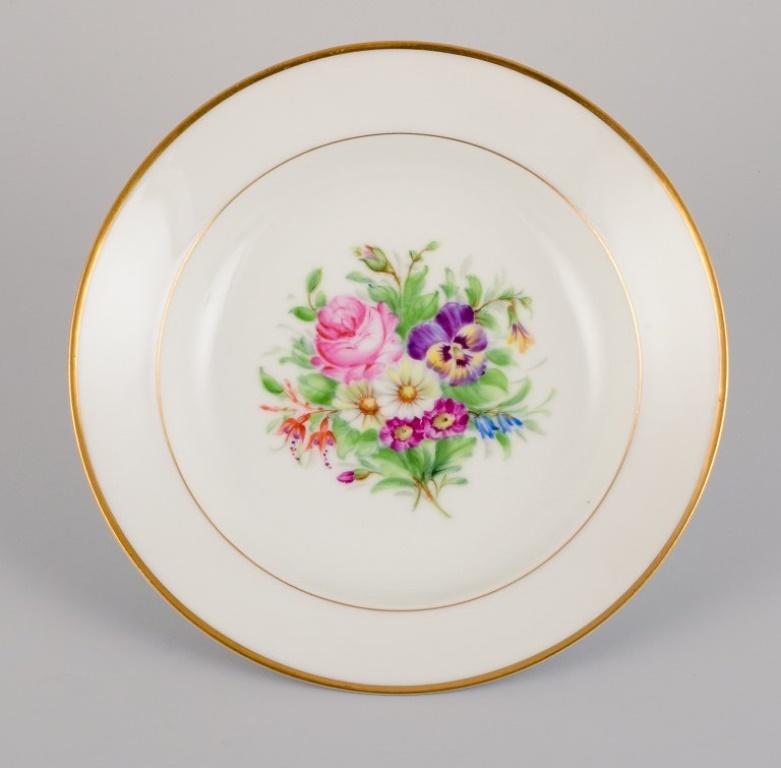 Danish Bing & Grøndahl, six deep plates in porcelain hand-painted with flowers For Sale