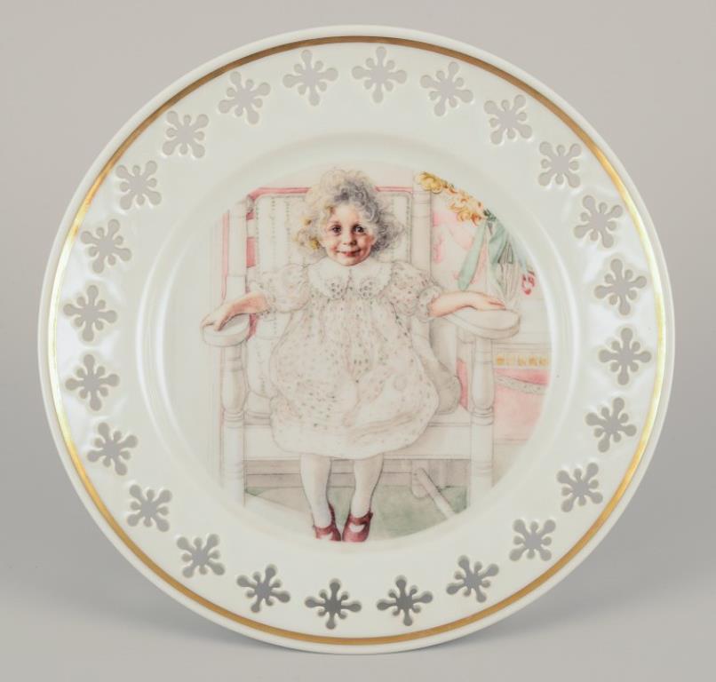 Hand-Painted Bing & Grøndahl. Six porcelain plates with motifs from Carl Larssons paintings. For Sale