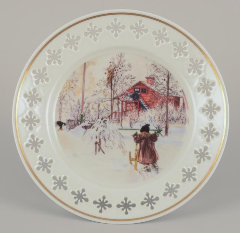 Mid-20th Century Bing & Grøndahl. Six porcelain plates with motifs from Carl Larssons paintings. For Sale