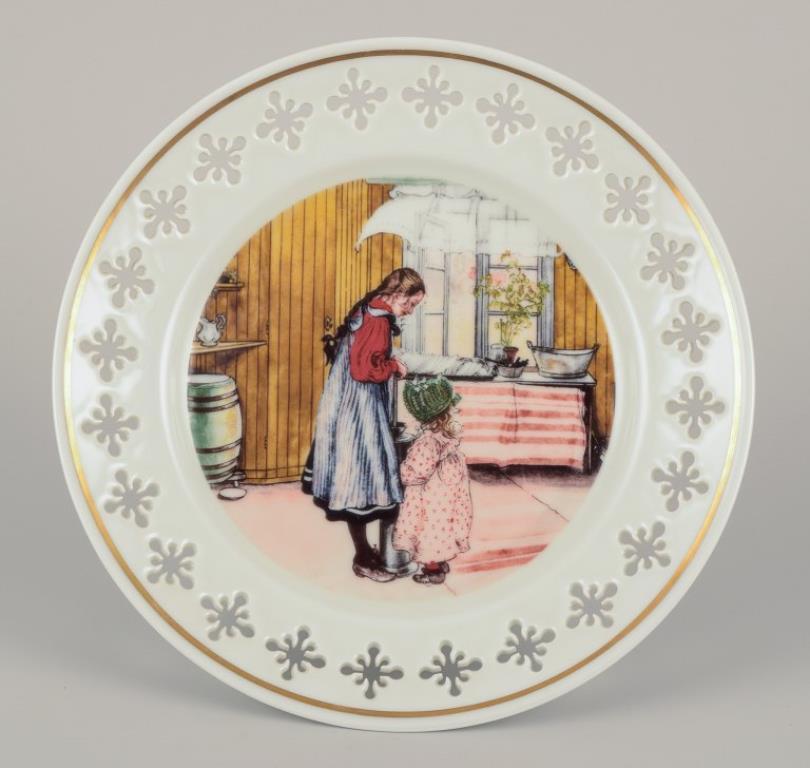 Mid-20th Century Bing & Grøndahl. Six porcelain plates with motifs from Carl Larssons paintings. For Sale