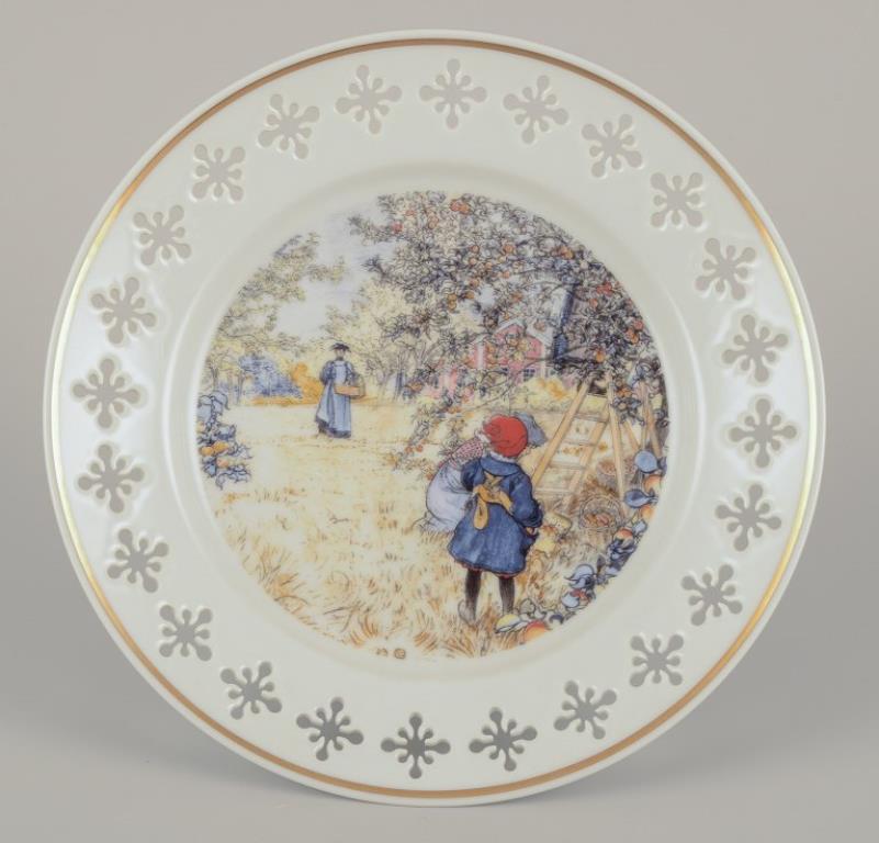 Porcelain Bing & Grøndahl. Six porcelain plates with motifs from Carl Larssons paintings. For Sale